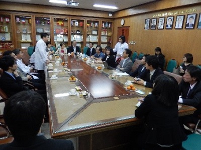 報告会の様子
