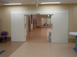 4階手術室　患者さん入口